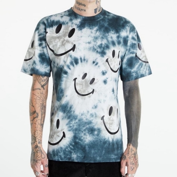MARKET SHIBORI Smiley BLACK TIE DYE T-SHIRT Size Small NWT! - Picture 4 of 8